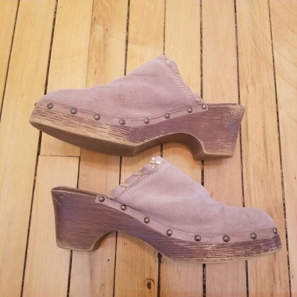 Vintage 90s y2k Maurices Tan Suede Leather Whipstitch Boho Western Clogs Mules - Picture 2 of 11